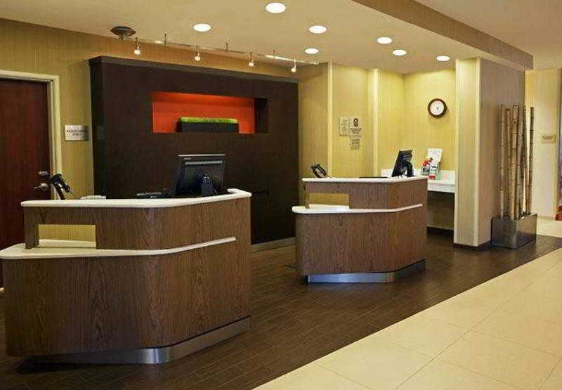 Courtyard By Marriott Lafayette Hotel Exterior foto